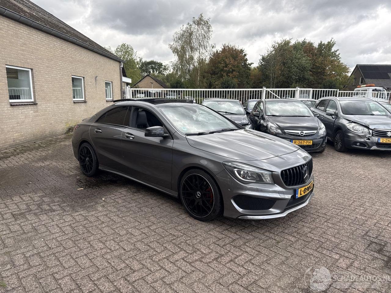 Mercedes-Benz CLA-Klasse 250 Sport 4MATIC AMG pakket, Auto diversen, Schadeauto's, Automaat, Mercedes-Benz, Sedan, Zilver of Grijs