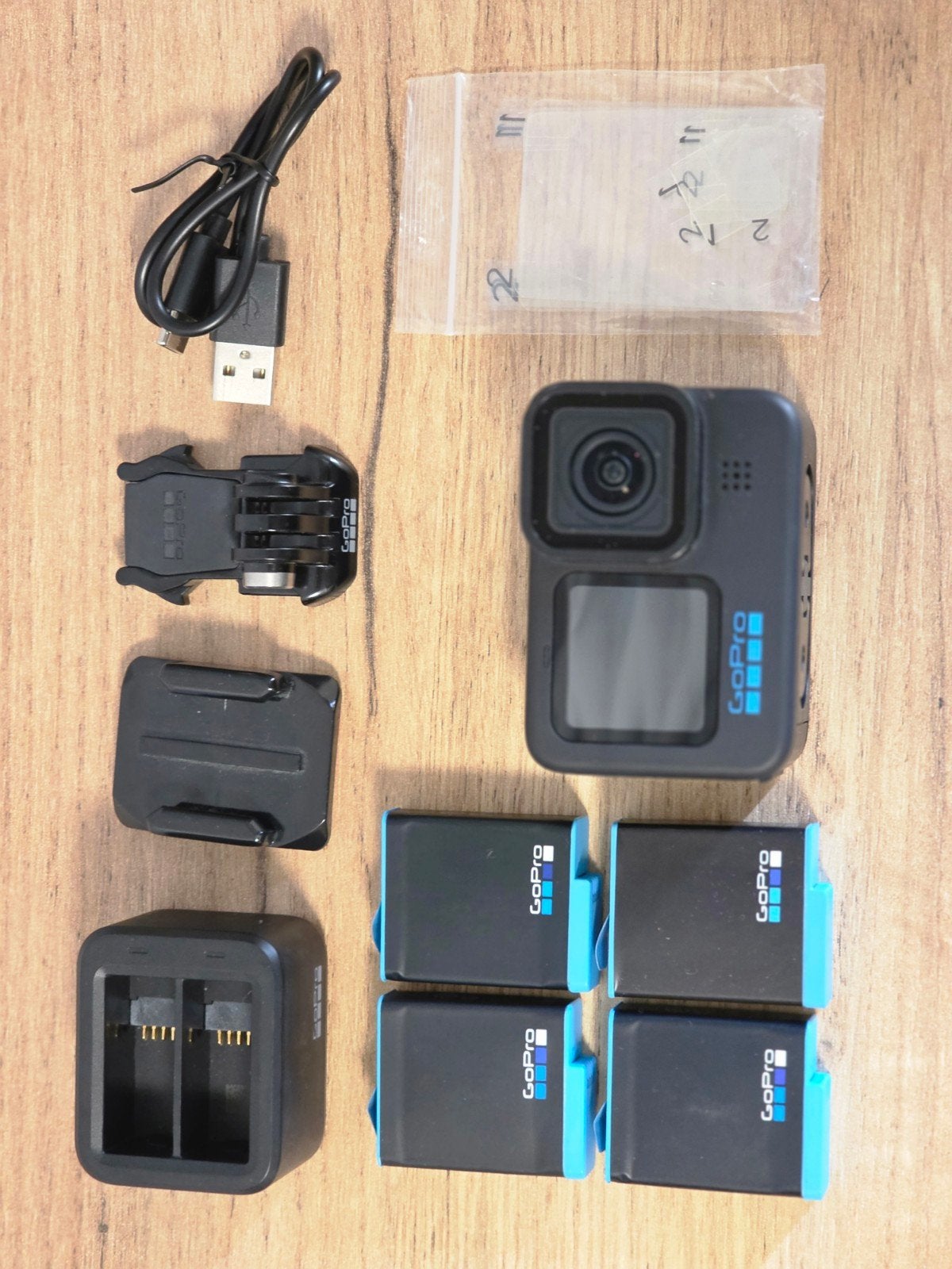 GoPro Hero 10 Black met accessoires, Ophalen, Zo goed als nieuw, GoPro