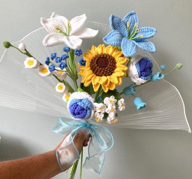 Uniek boeket kunstbloemen Zonnebloem Lelie Roos ea, Huis en Inrichting, Woonaccessoires | Kunstplanten en Kunstbloemen, Binnen