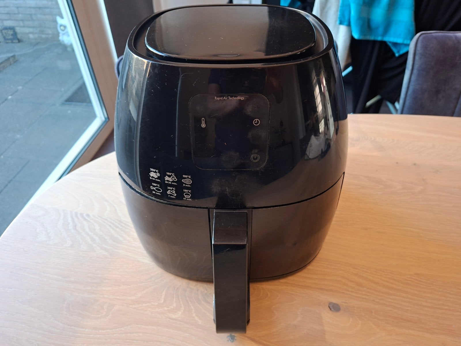 Philips Airfryer HD9240 - Stopt tijdens opwarmen., 3 tot 4 liter, Ophalen of Verzenden, Niet werkend, Uitneembare binnenpan