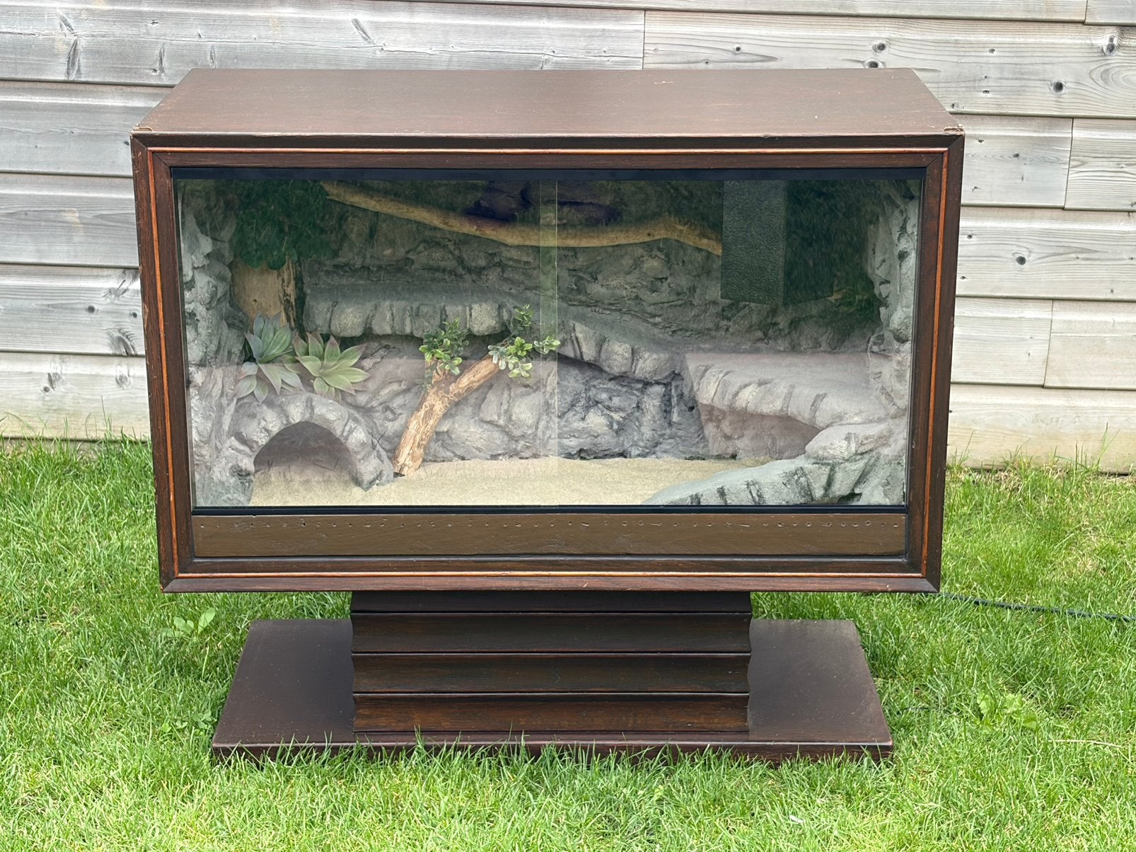 Retro tv meubel/terrarium, Ophalen, Zo goed als nieuw