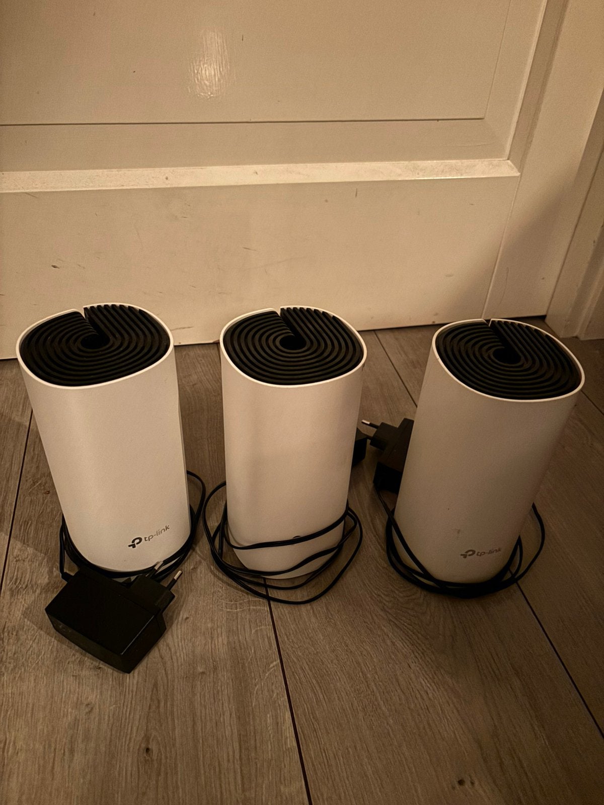 3x TP-Link Deco M4R AC1200 wifi boosters – Ziggo, Ophalen, Zo goed als nieuw
