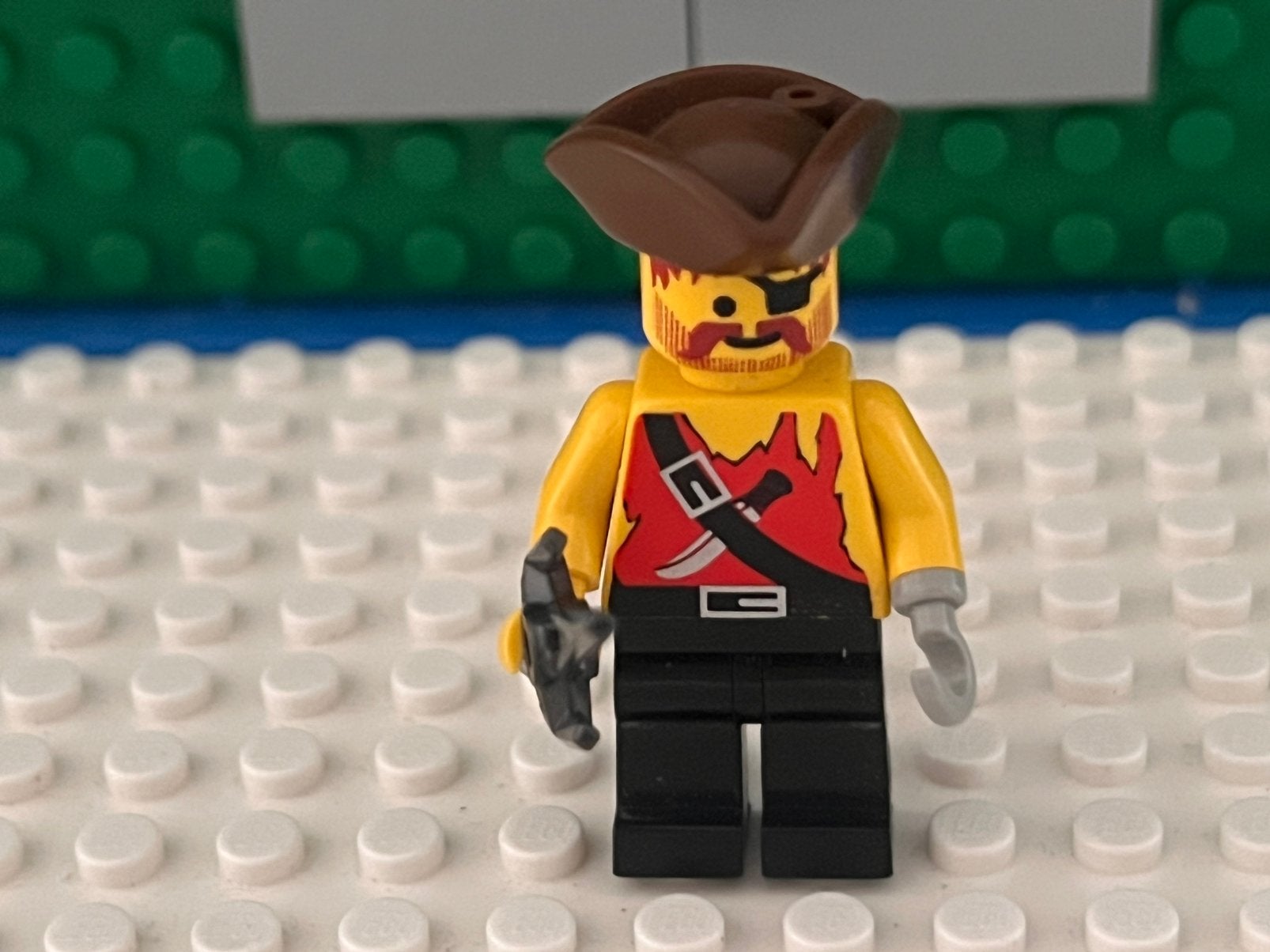 Lego roodbaard runner piraat met haak minifiguur, Ophalen of Verzenden, Nieuw