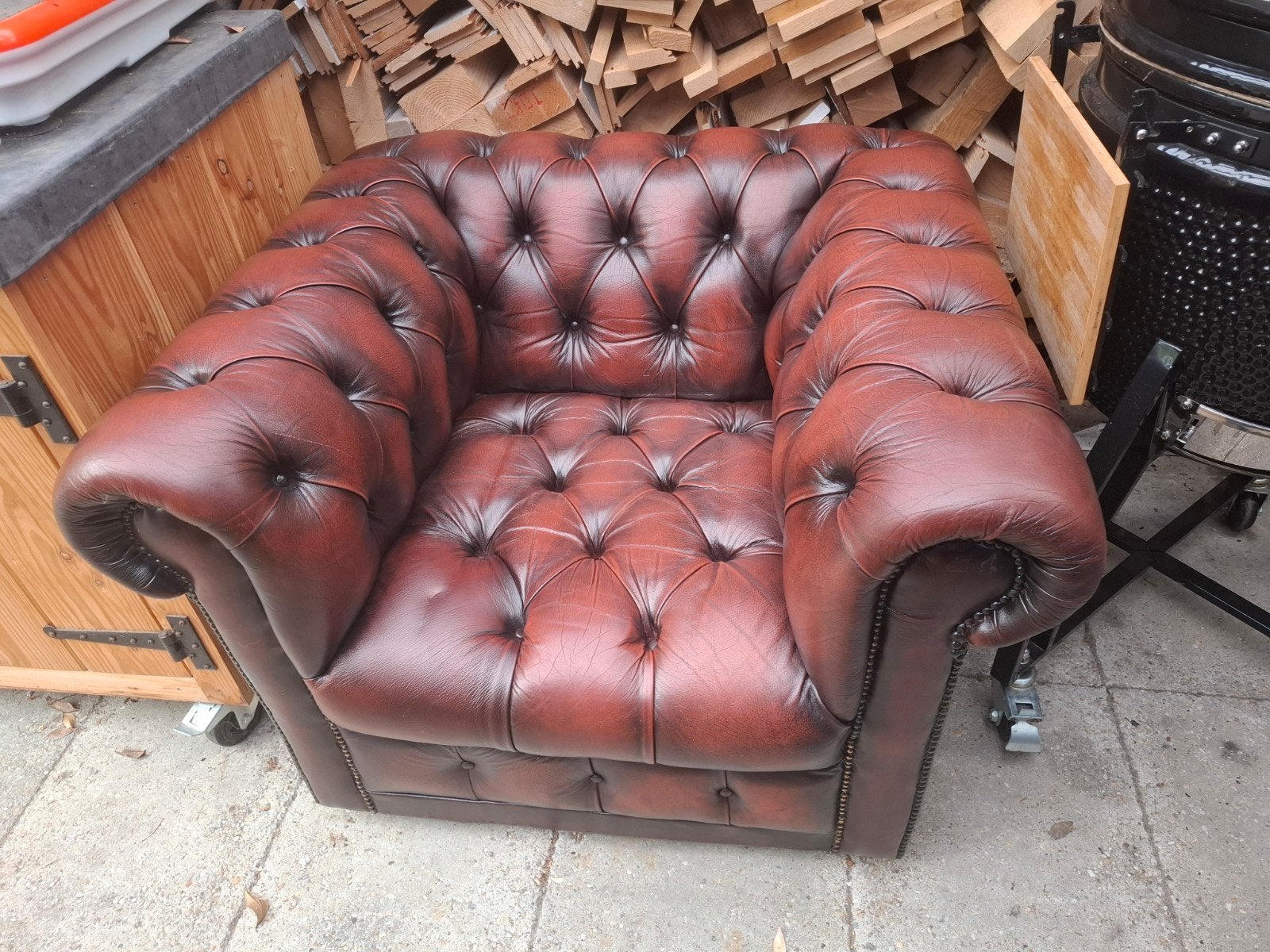 Luxe Chesterfield fauteuil - Bruin rood leer, Gebruikt, Chesterfield, Klassiek, Vintage, Ophalen of Verzenden, 75 tot 100 cm