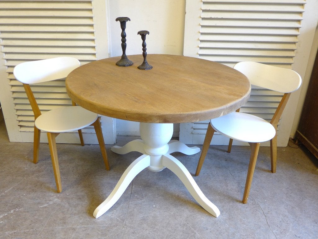Prachtige witte landelijke ronde eiken eettafel  110 cm, Ophalen, Zo goed als nieuw, Vijf personen of meer, Onbekend