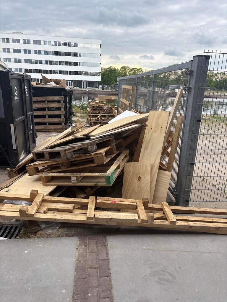 Europallets Gratis pallets en hout, Tuin en Terras, Haardhout, Minder dan 3 m³, Ophalen of Verzenden