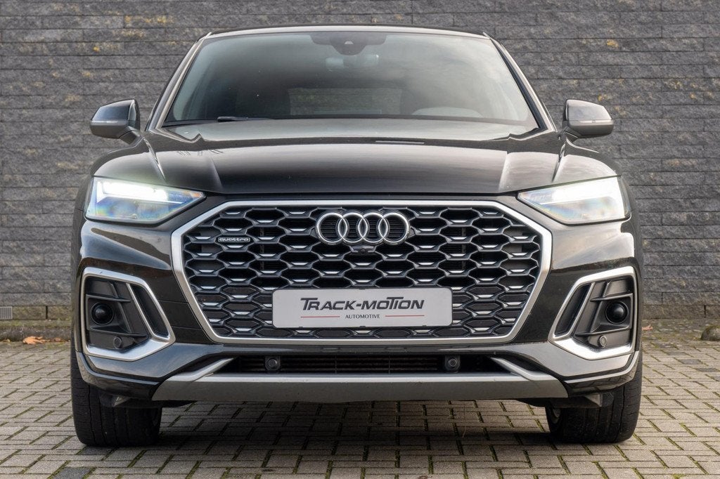 Audi Q5 Sportback Sportback 50 TFSI e s-line Black, Auto's, Audi, Automaat, Zwart, 4 cilinders, Leder en Stof