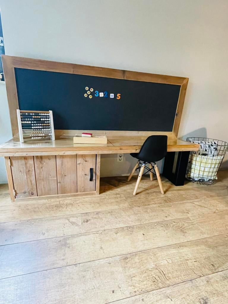Houten speeltafel, Krijt/magneetbord, stoel, Ophalen, Gebruikt