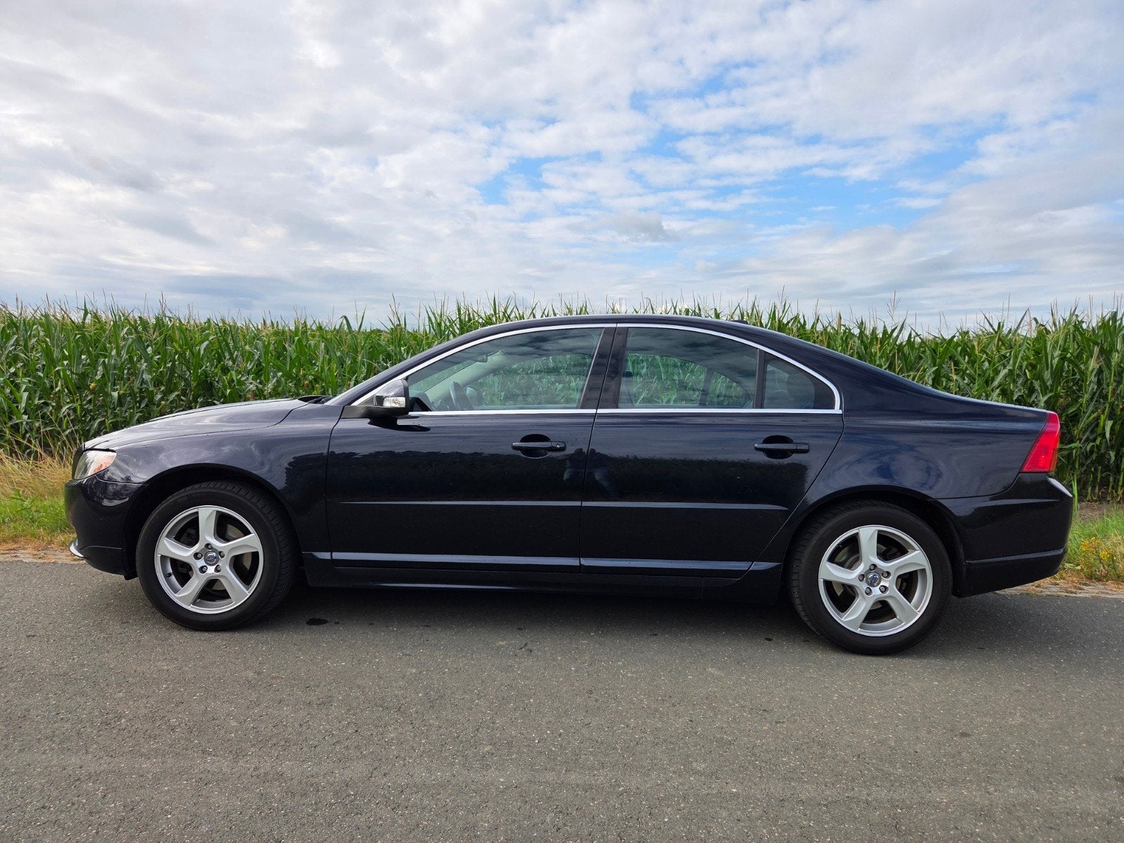 Volvo S80 2.5 T Diep Donkerblauw metallic in Topstaat, 1512 kg, 1800 kg, Zwart, Blauw