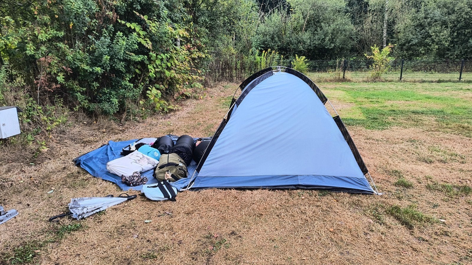 Gratis tent Perry Sport Eagle Peak l, Ophalen, Gebruikt, Tot en met 2