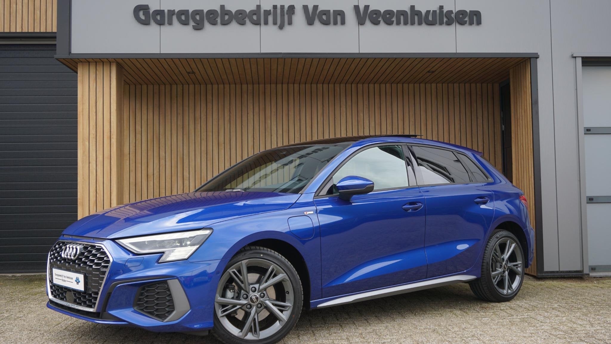 Audi A3 Sportback 40 TFSIe 204PK 2x S-Line Pano.dak 18inch L, Auto's, Gebruikt, 4 cilinders, Blauw, Plug-in hybride