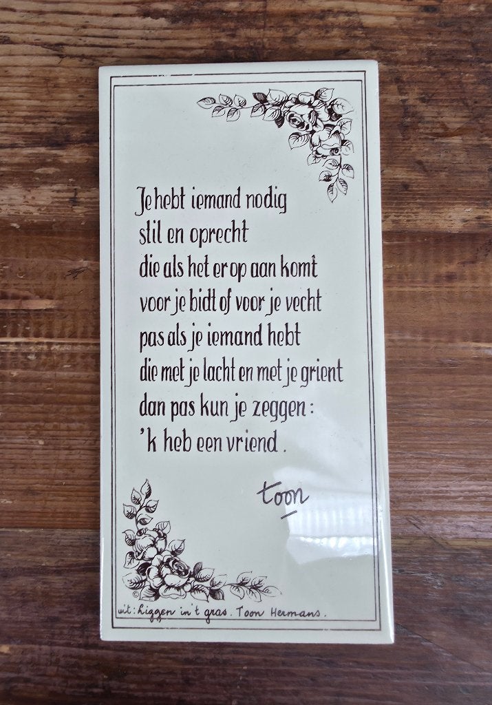 antieke tegel toon hermans "Een vriend" 10x20cm, Ophalen of Verzenden