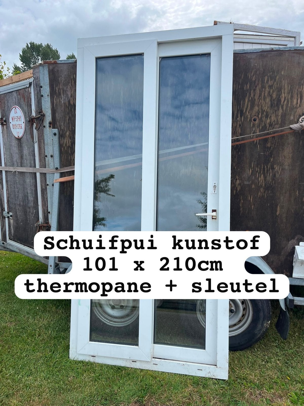 Kunststof & houten kozijnen . Zie fotos 30 stuks, Ophalen of Verzenden, Zo goed als nieuw, Kunststof