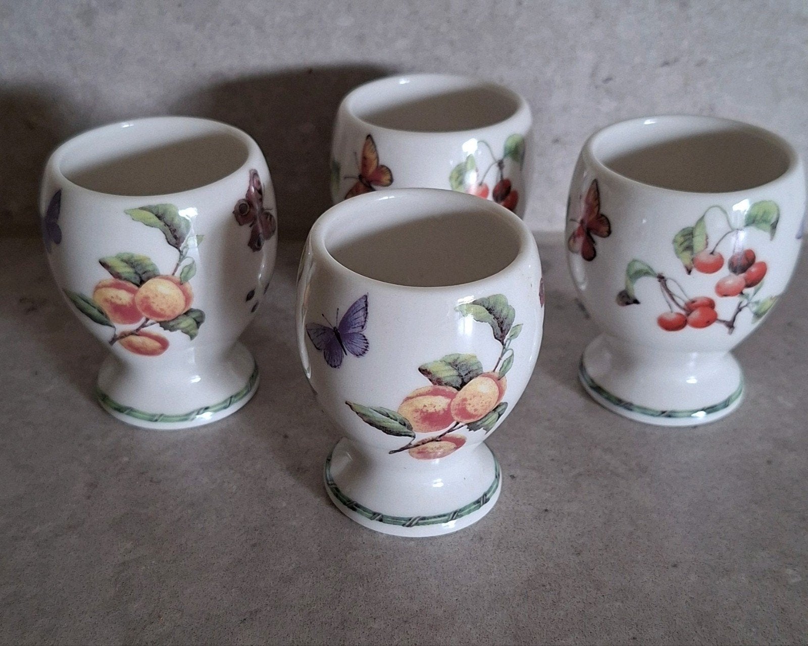 Janneke Brinkman JBS eierdopjes ‘Fruit & Flowers’, Overige merken, Overige typen, Ophalen of Verzenden, Zo goed als nieuw