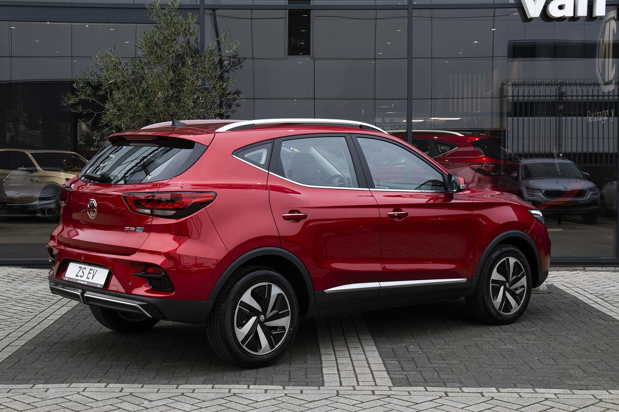 MG ZS EV Long Range Luxury 70 kWh 440 KM WLTP RANGE | Afneem, Auto's, MG, 12 maanden, Gebruikt, ZS, Origineel Nederlands