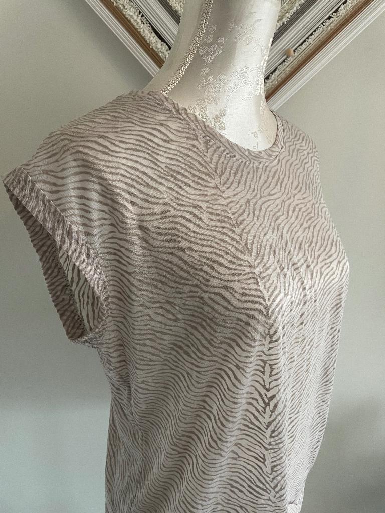 Doorschijnende leuke shirt met print. Maat S/M, Kleding | Dames, Maat 38/40 (M), Lily Cottony, Beige, Ophalen of Verzenden