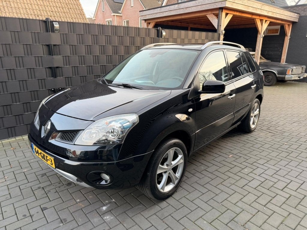 Renault Koleos 2.5 Dynamique Luxe| LEER| CLIMA| CRUISE| TREK, Auto's, Koleos, Gebruikt, Zwart, 4 cilinders