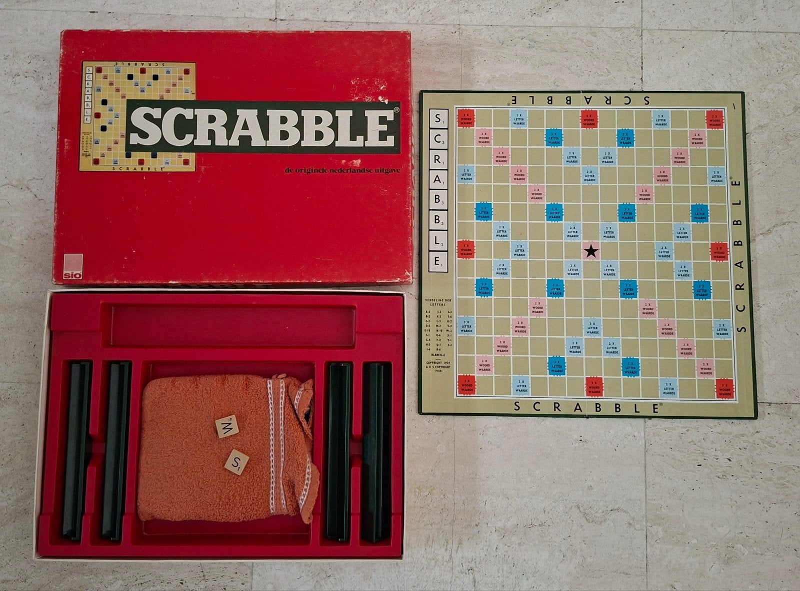 Scrabble met houten letters compleet, Ophalen of Verzenden, Zo goed als nieuw