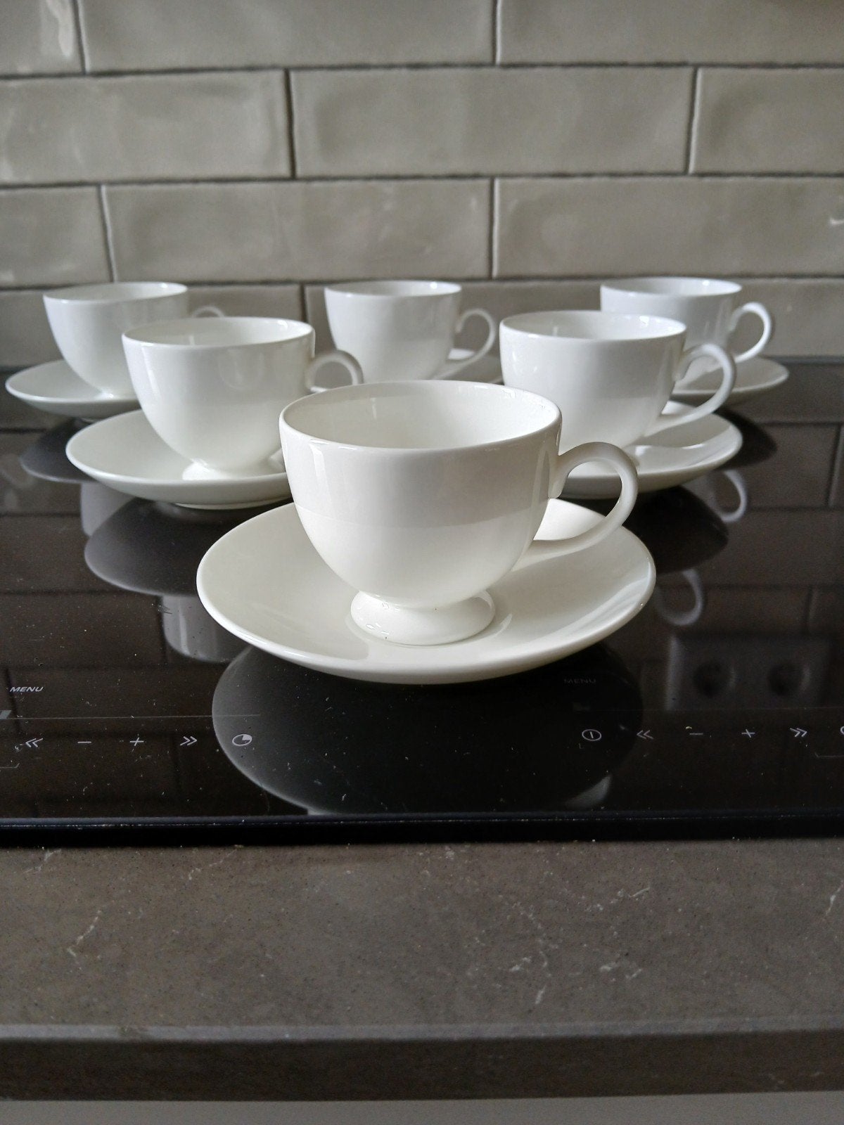 Wedgwood Traditional White Leigh kopjes (6), Ophalen of Verzenden, Zo goed als nieuw, Overige stijlen, Kop(pen) en/of Schotel(s)