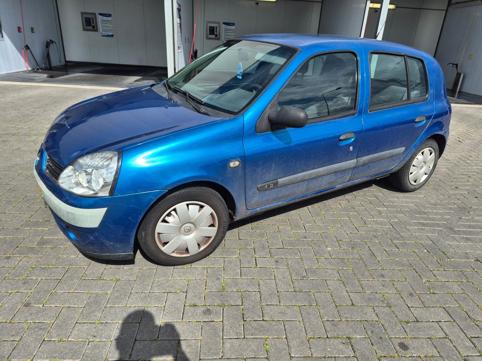 Renault Clio 1.2 Autbas E3 2005 Blauw, Auto's, Renault, Bedrijf, Clio, Benzine, C, Hatchback, Handgeschakeld, Origineel Nederlands