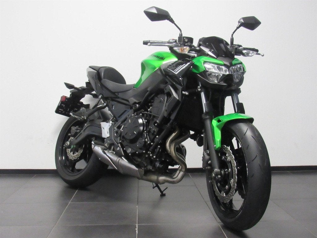 Kawasaki Z650 ABS, LED Verlichting, 649 cc, Bedrijf, 12 t/m 35 kW