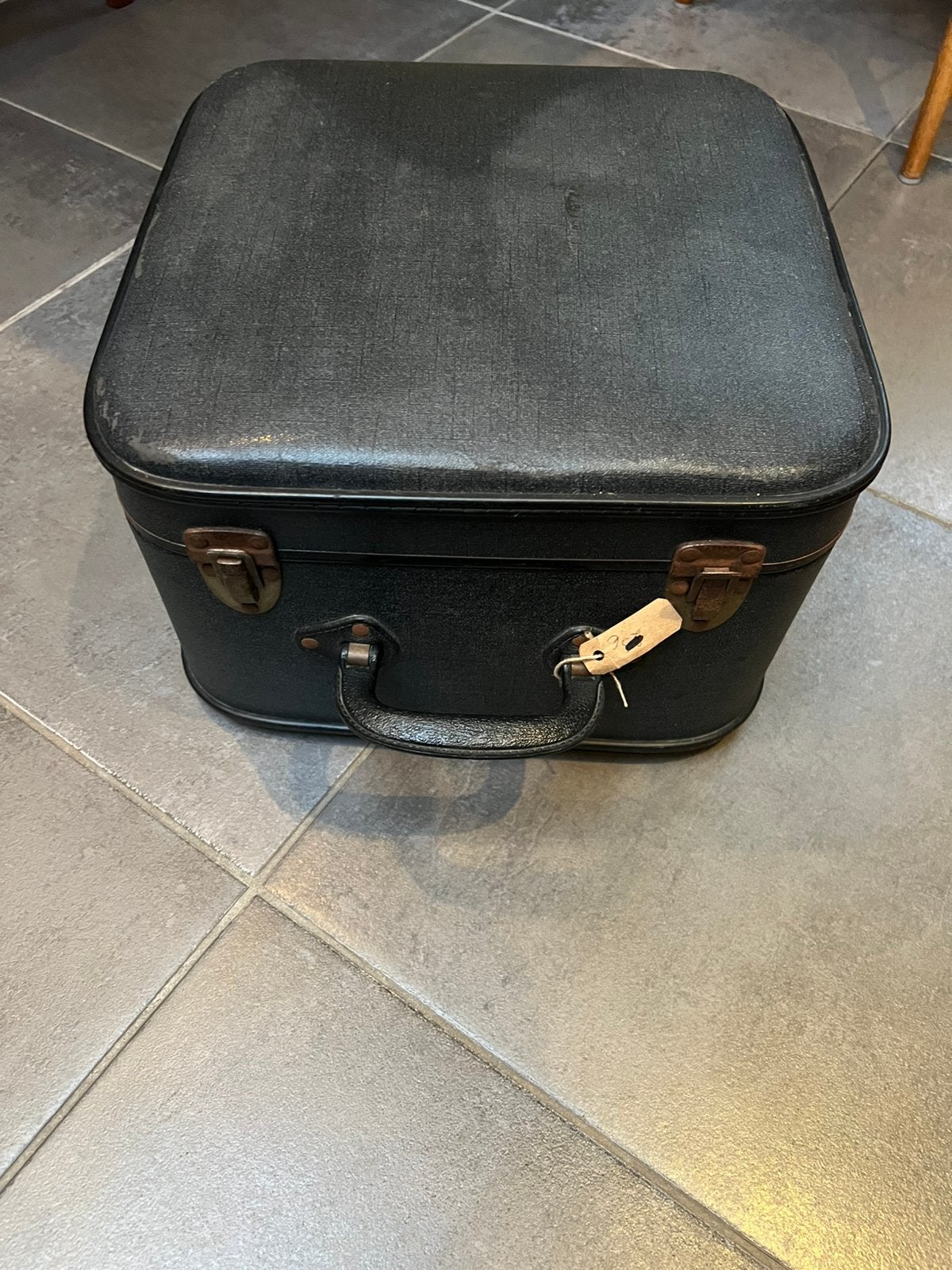 Leuk koffertje brocante, Hard kunststof, Minder dan 50 cm, Ophalen of Verzenden, Zo goed als nieuw