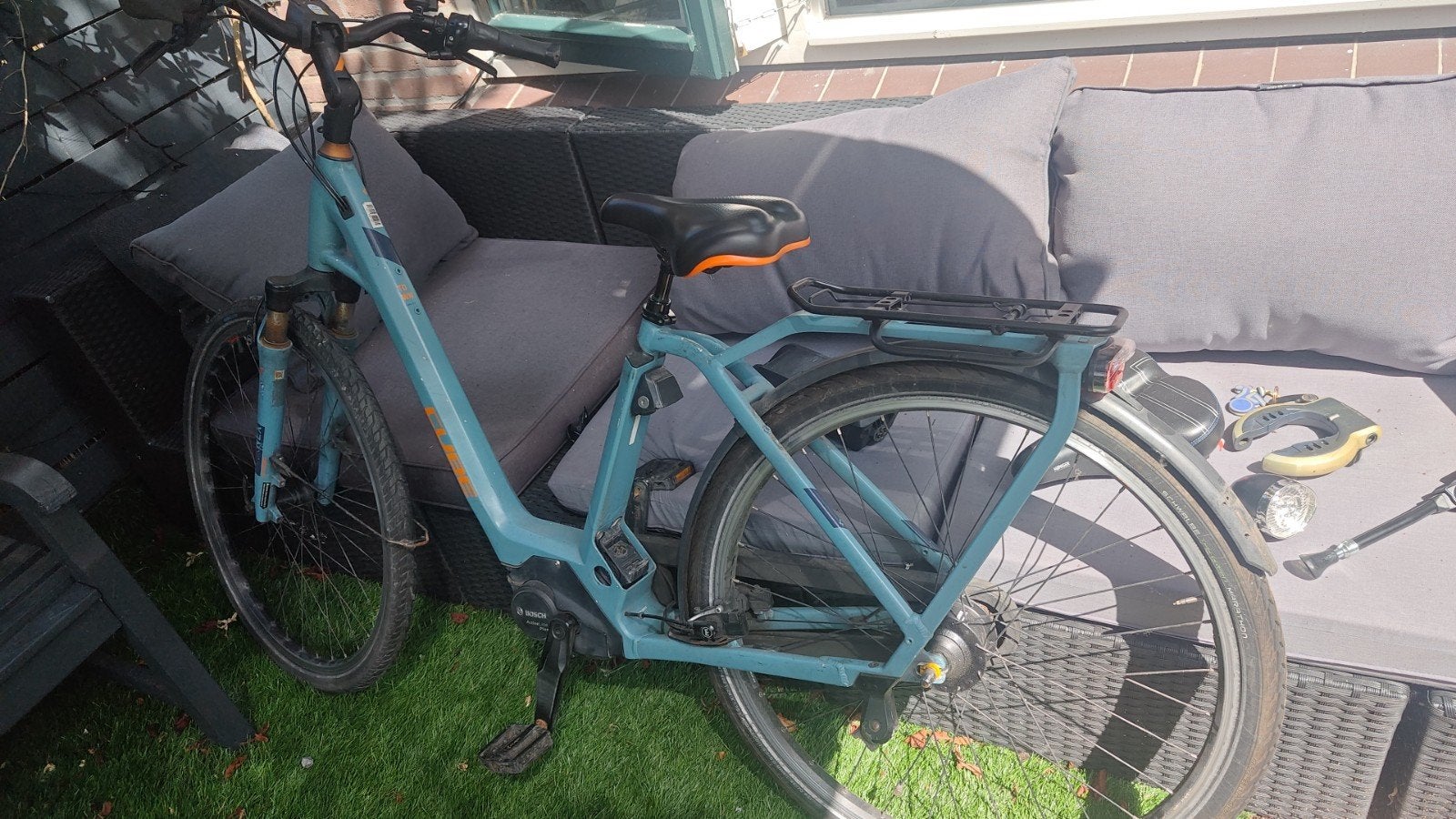 Trek project fiets Active Line plus en 500 accu, Fietsen en Brommers, Fietsonderdelen, Ophalen of Verzenden, Zadel