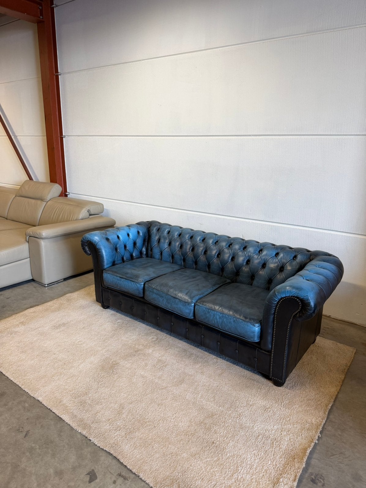 Chesterfield bank bankstel jeans blauw vintage 3 zits bank, Huis en Inrichting, Banken | Bankstellen, 2871SK, Klassieke, 150 tot 200 cm