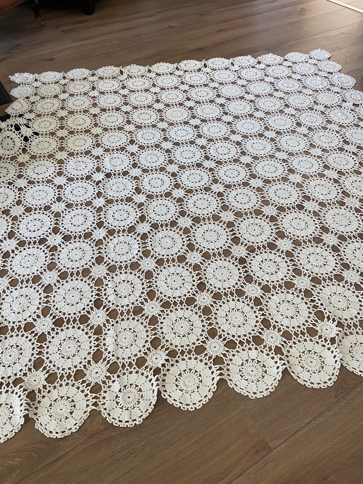 Vierkante witte gehaakte sprei cirkels 185x185  nr 3, Antiek en Kunst, Ophalen of Verzenden