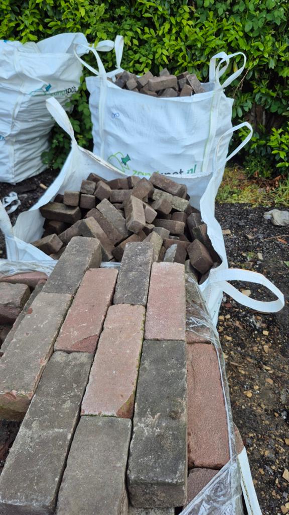 ✅️🧱22M2 GEBAKKEN DIKFORMATEN.  MOOIE ZEVENDUIMERS, Tuin en Terras, Ophalen of Verzenden, Gebruikt, Keramiek, Klinkers