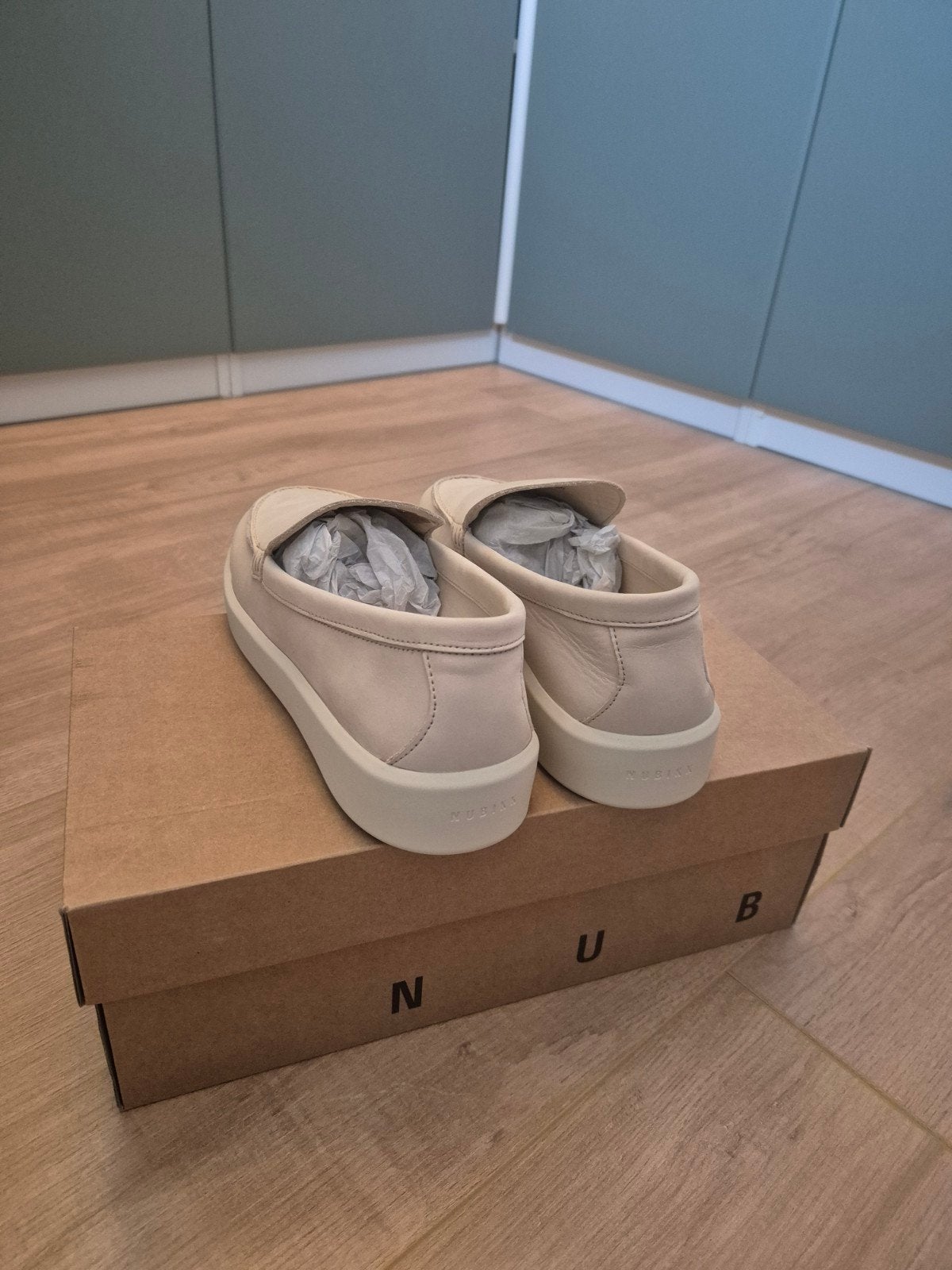 Nubikk Joro Mio beige loafers - nieuw (maat 42), Loafers, Nubikk, Overige kleuren, Nieuw