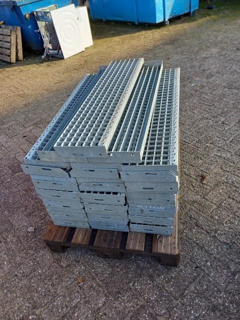 Traptreden Trap Stalentrap, Ophalen of Verzenden, Gebruikt, Minder dan 2 meter