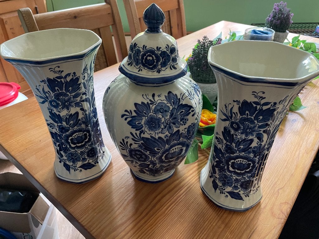 delfts blauw kaststel heel oud, Ophalen