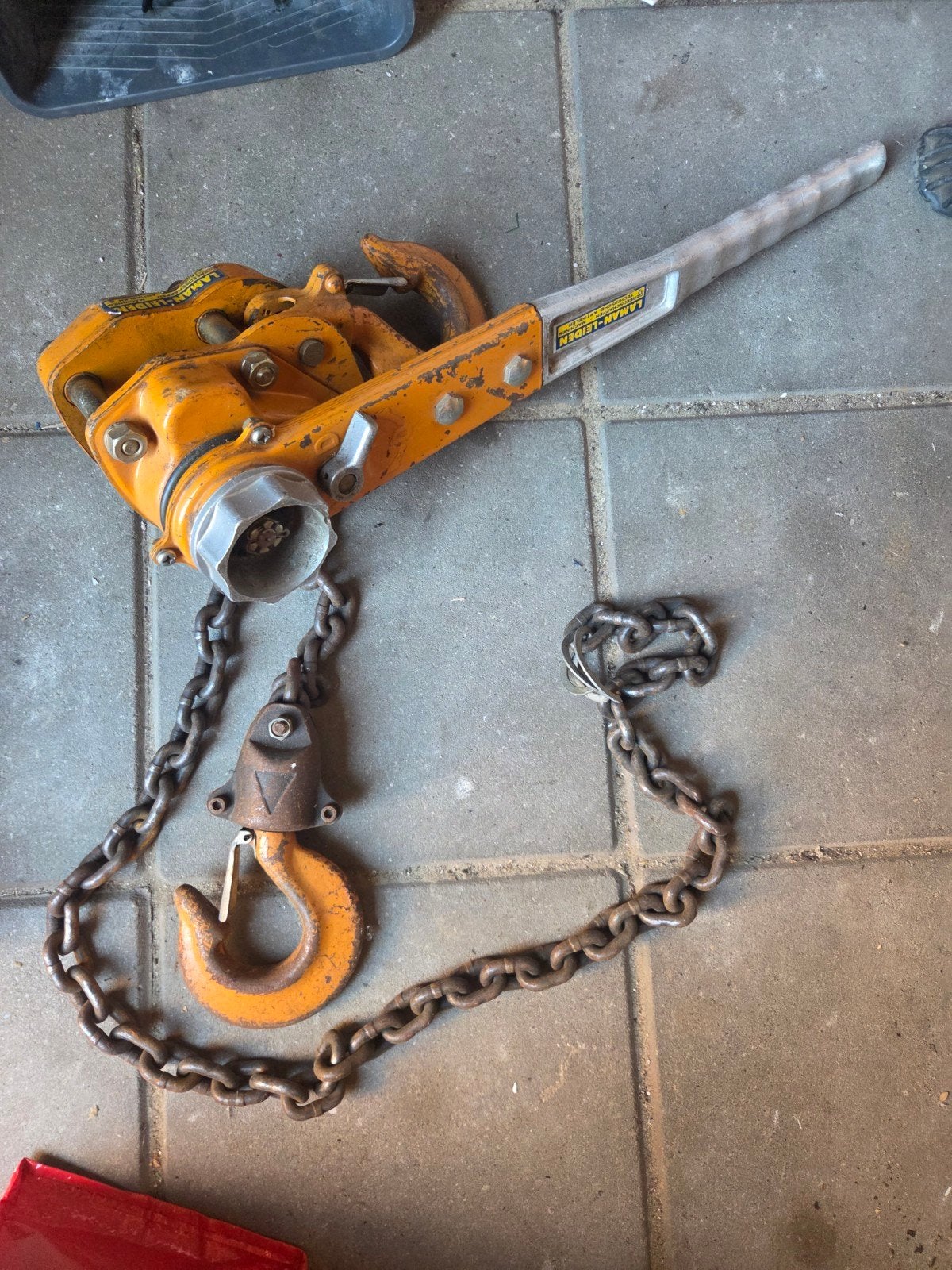 Takel - Rema R-2 1/2 Ton - Handmatige kettingtakel, Ophalen, Gebruikt, Handmatig