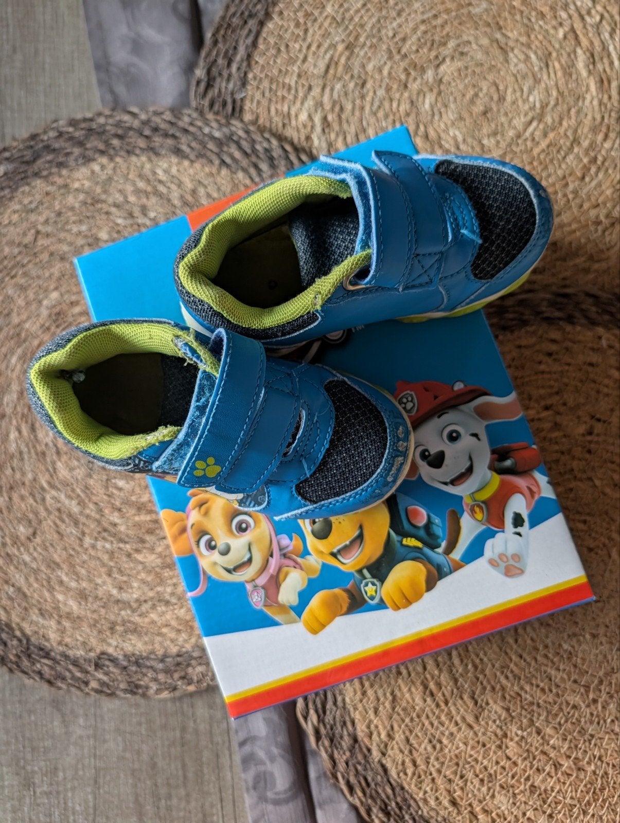Paw Patrol jongensschoenen maat 24 met lichtjes, Kinderen en Baby's, Kinderkleding | Schoenen en Sokken, Gebruikt, Schoenen, Ophalen of Verzenden