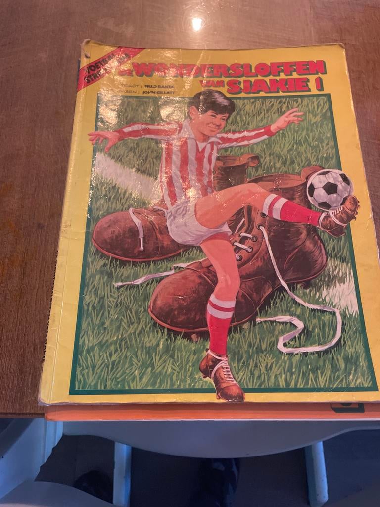 De Wondersloffen van Sjakie - Voetbal stripboeken, Meerdere stripboeken, Ophalen, Gelezen