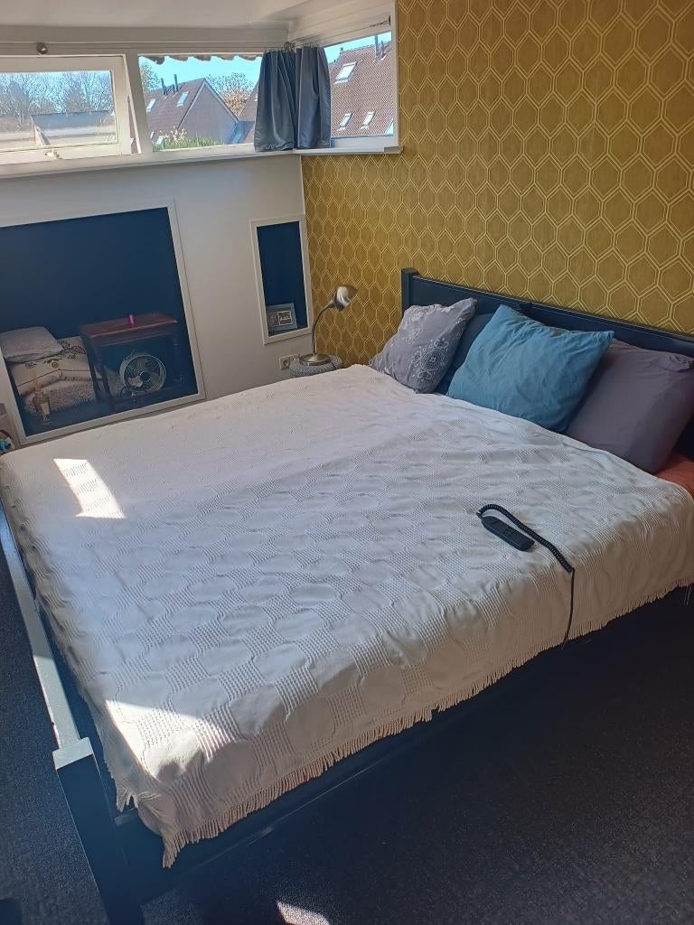 2 persoons elektrisch verstelbaar bed t.e.a.b., Huis en Inrichting, Slaapkamer | Bedden, Ophalen, Overige kleuren, Tweepersoons