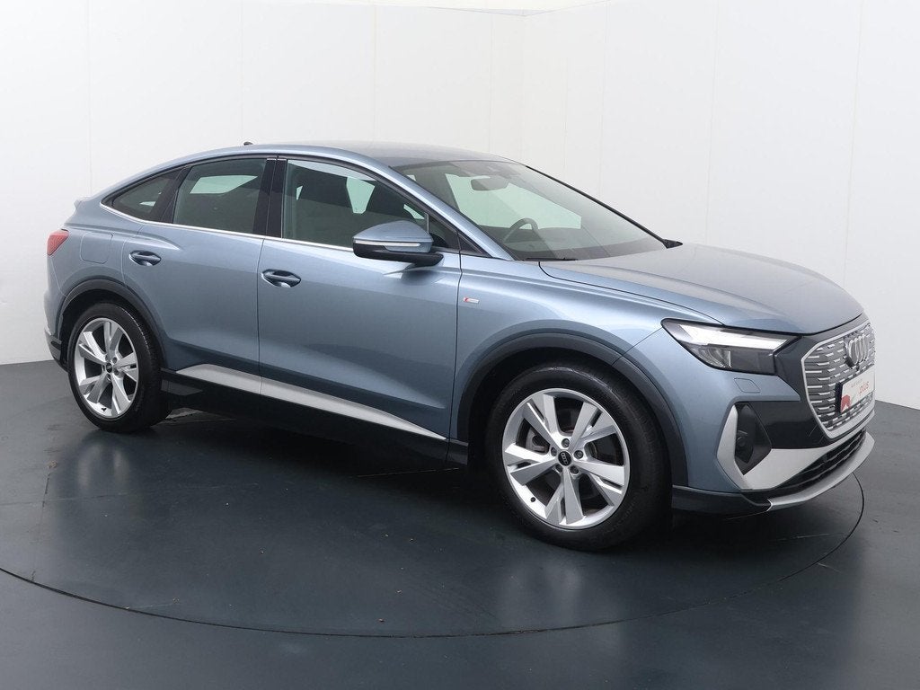 Audi Q4 Sportback e-tron 50 quattro S edition 77 kWh | 299 P, Auto's, Audi, Stof, Gebruikt, Zwart, Met garantie (alle)