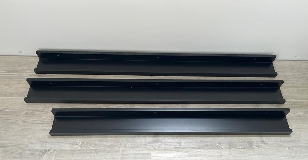 Karwei wandplank zwart 2 x 120 1 x 104, Ophalen