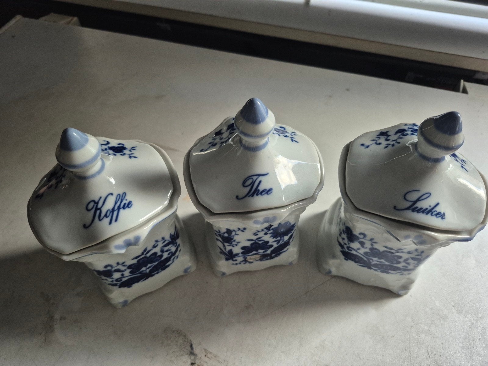 3 potten, Ophalen