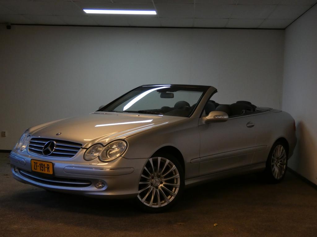 Mercedes-Benz CLK-Klasse Cabrio 320 Avantgarde (bj 2003), Auto's, Automaat, Gebruikt, Cabriolet, 4 stoelen