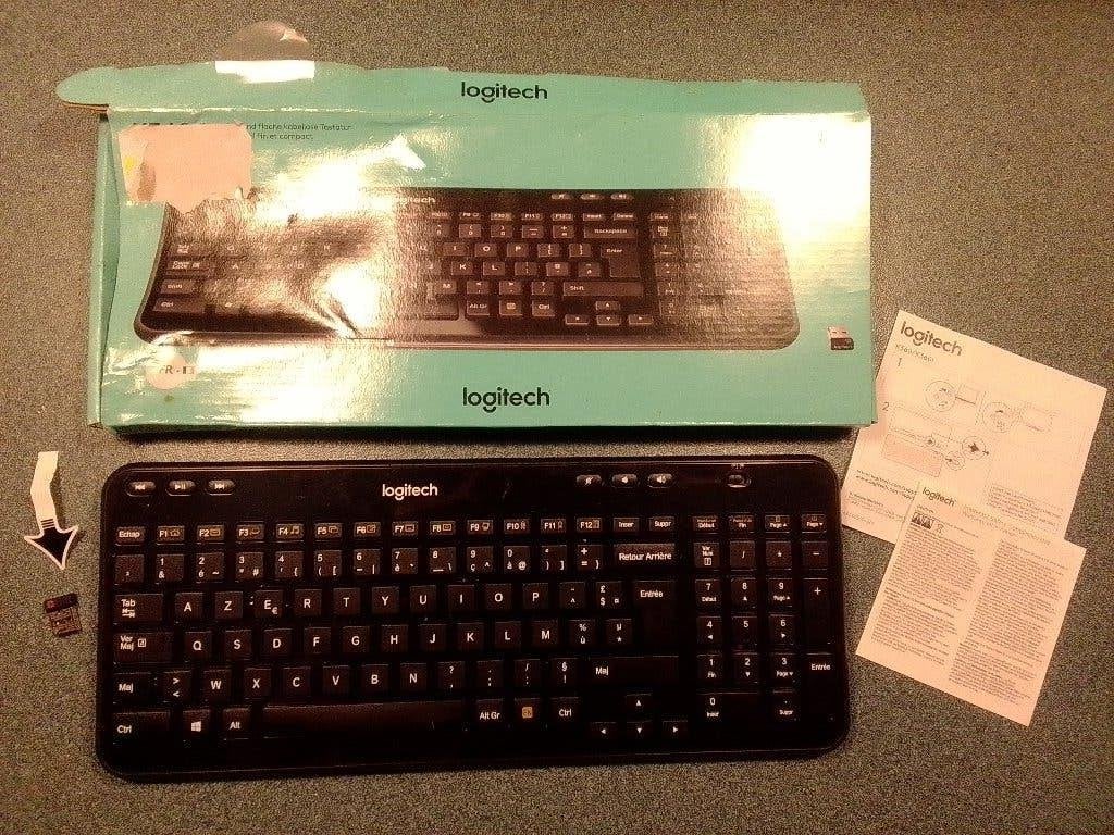 Logitech K360 Wireless AZERTY Keyboard (FR) Zwart, Computers en Software, Toetsenborden, Multimediatoetsen, Logitech, Azerty, Ophalen of Verzenden