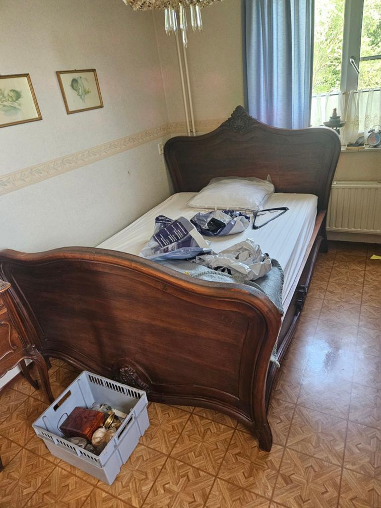 twee persoons bed met kasjes   en kaptafel, Ophalen