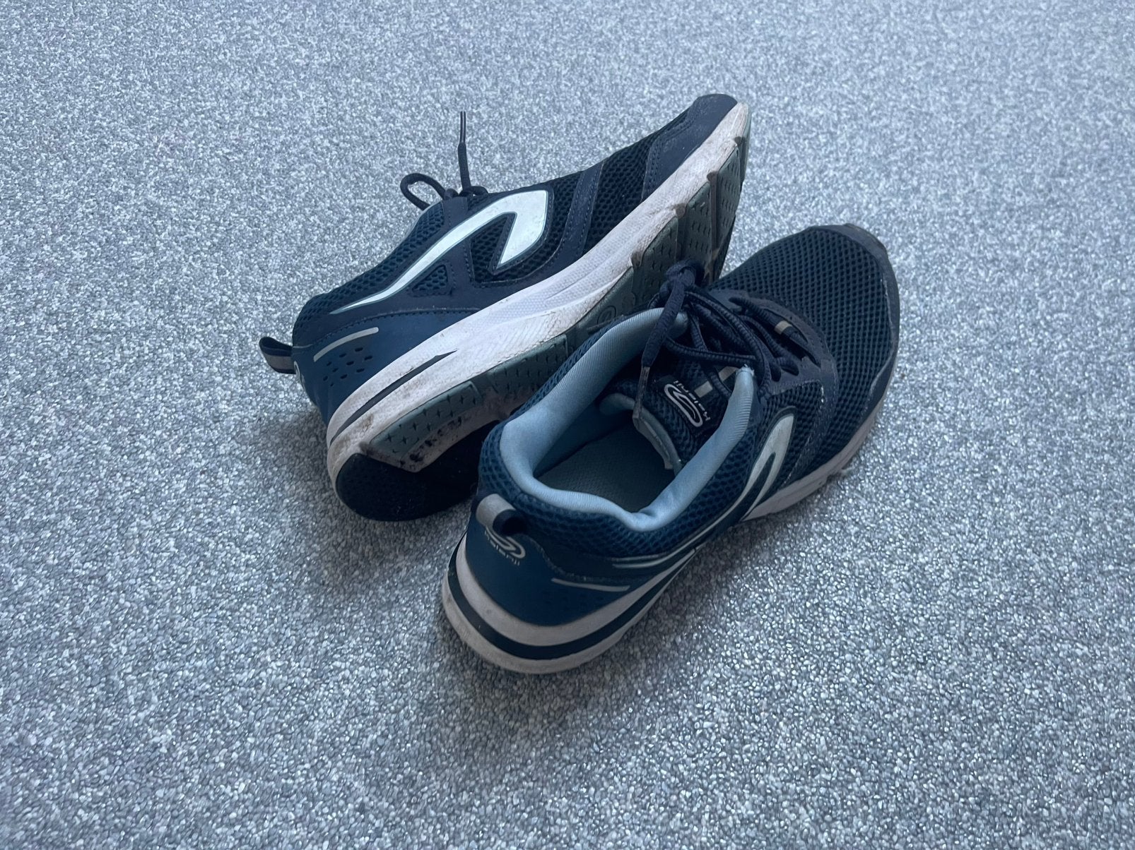 Kalenji hardloopschoenen maat 42 - (Decathlon), Hardloopschoenen, Ophalen of Verzenden, Zo goed als nieuw, Hardlopen
