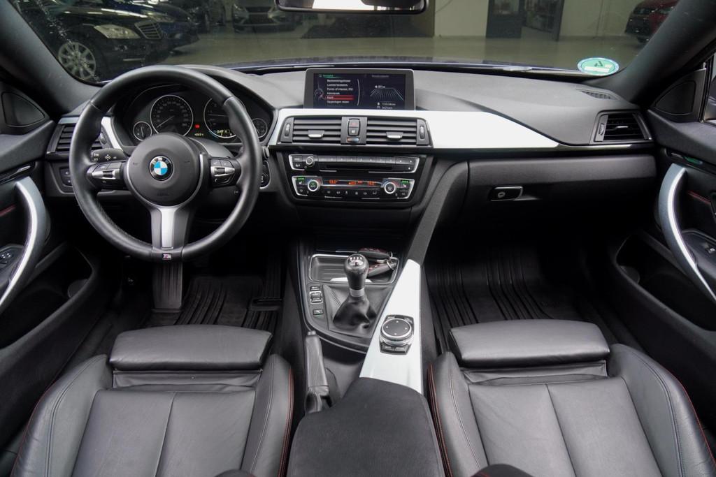 BMW 4-serie Gran Coupé 435i 306 PK High Exe SCH.DAK MEMORY, Achterwielaandrijving, Gebruikt, Zwart, Blauw