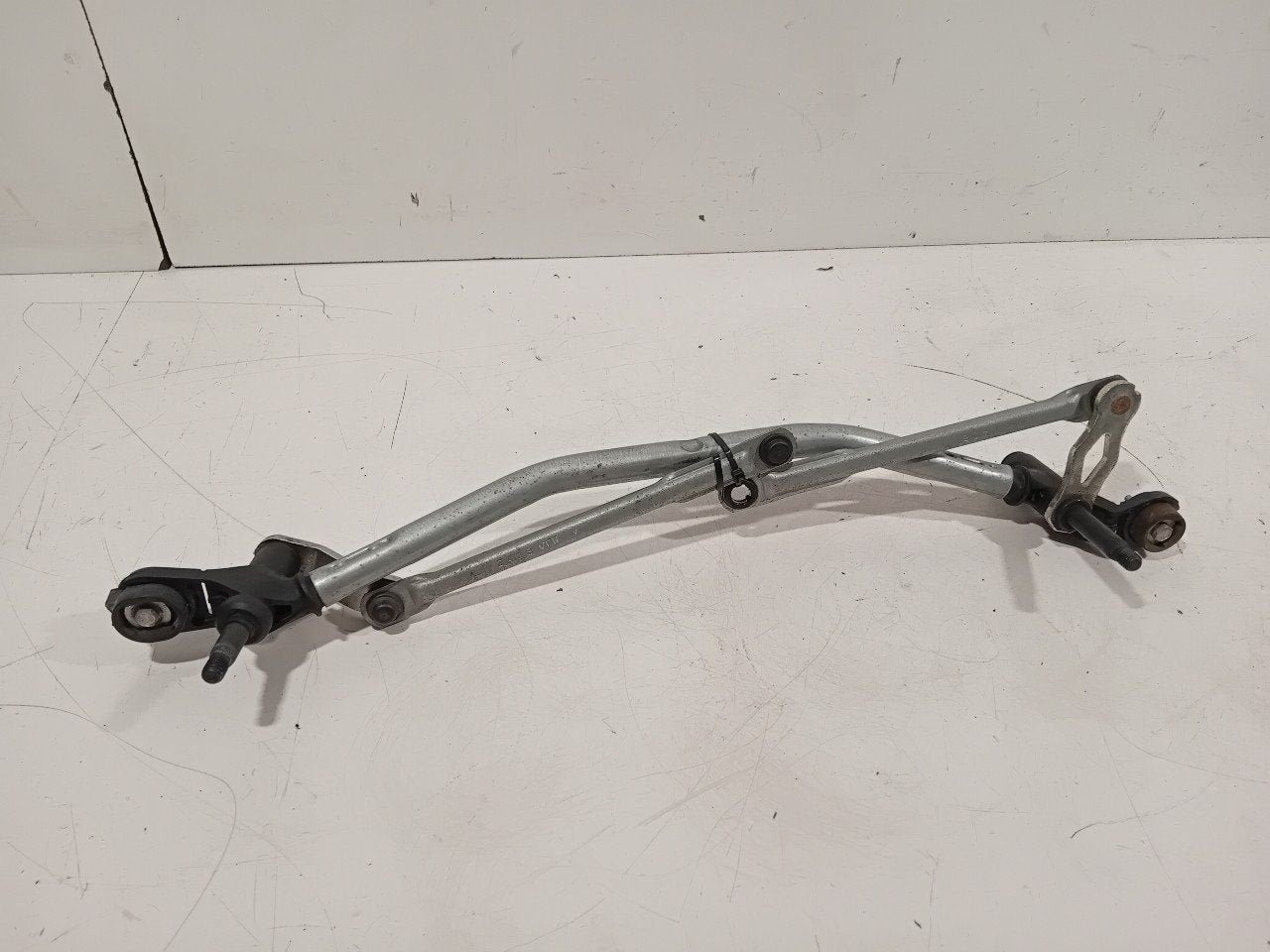 Ruitenwisser mechaniek voor Peugeot 208, Onderdelen@venauto.nl, Van der Ven Autorecycling B.V., Gebruikt, Ettenseweg 76, 4706 PB Roosendaal, The Netherlands