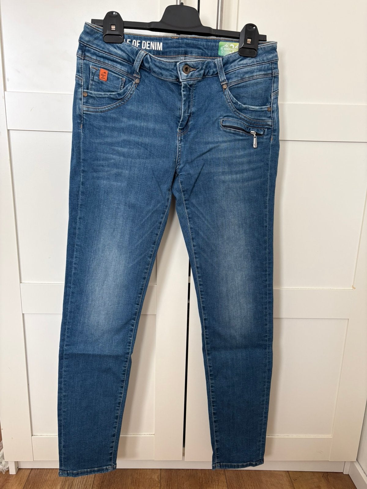 M.O.D. Jeans Suzy maat 31-32 tunja blue zgan., Ophalen of Verzenden, Zo goed als nieuw, Blauw, W30 - W32 (confectie 38/40)
