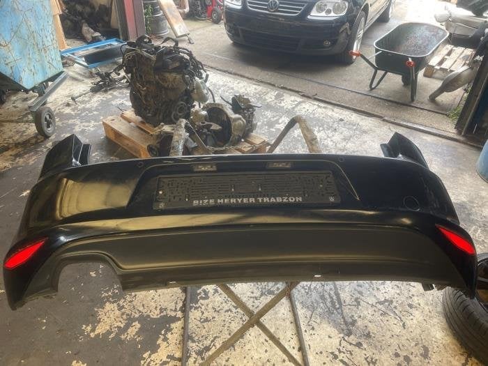 Achterbumper van een Volkswagen Golf, Gebruikt, -, -, Bumper