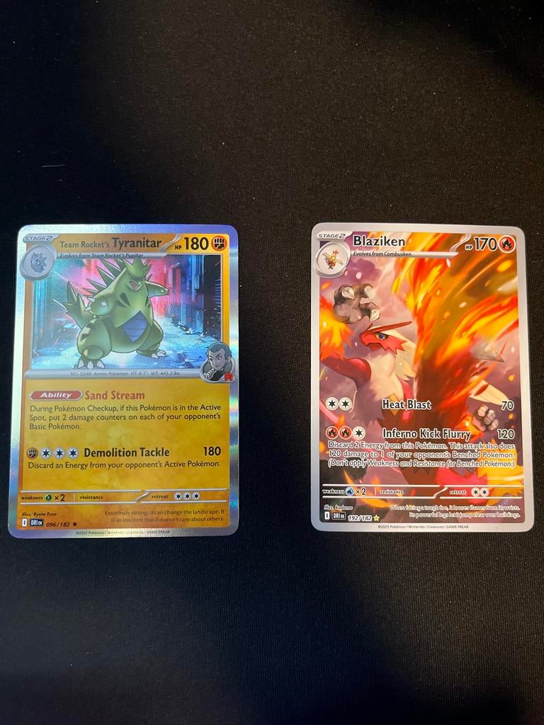 Pokémon Kaarten: Team Rocket's Tyranitar & Blaziken, Ophalen of Verzenden, Zo goed als nieuw