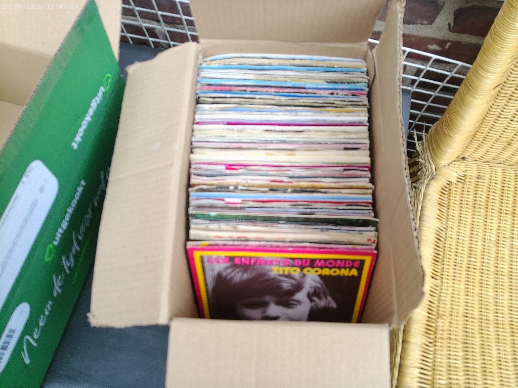 Kistje anderstalige Singles Partij verzameling opruiming, Gebruikt, 7 inch, Ophalen of Verzenden, Pop